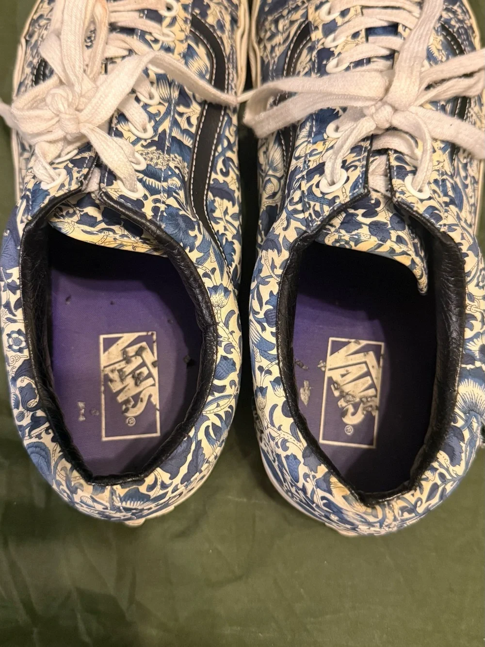 Vans low top